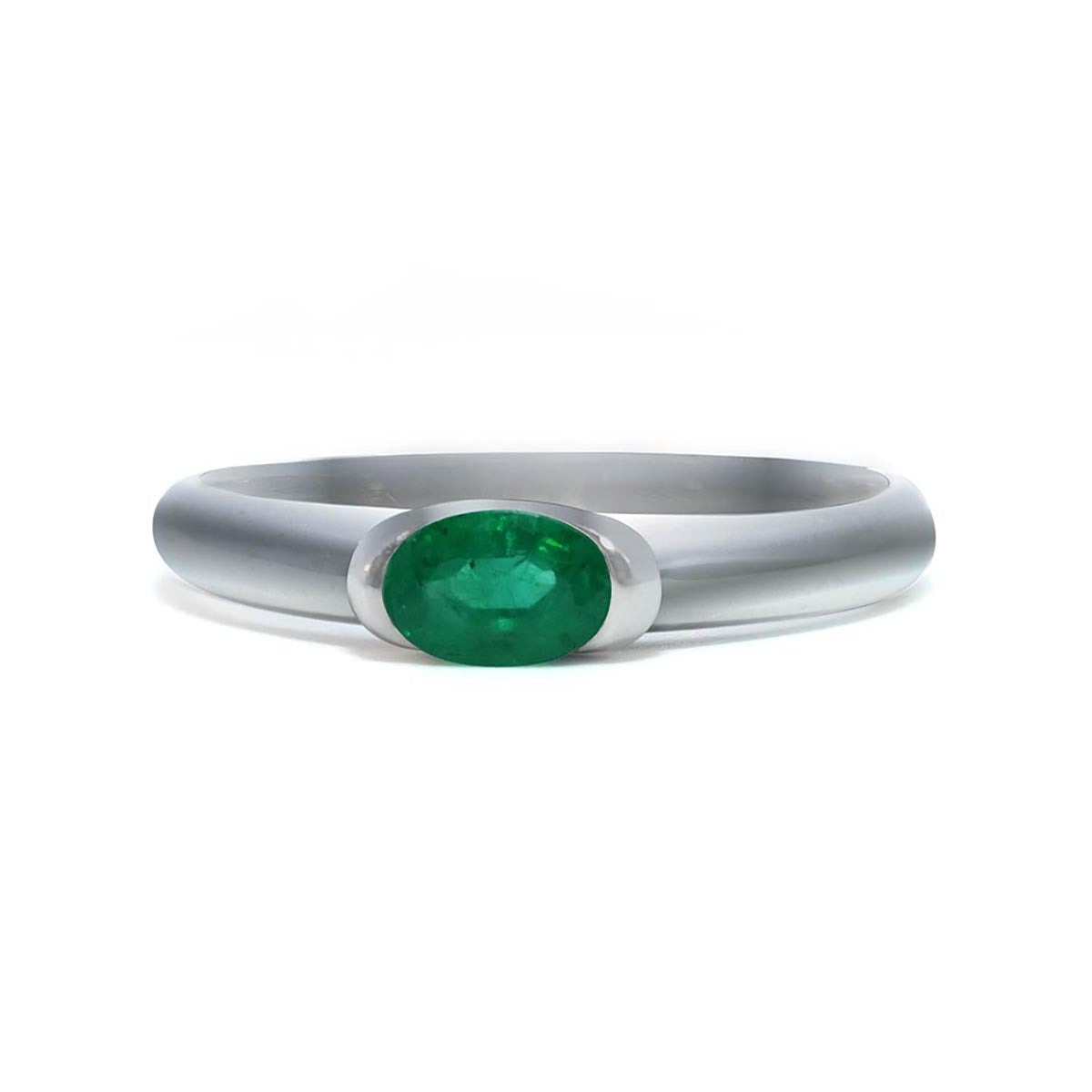 18K WHITE GOLD EMERALD RING