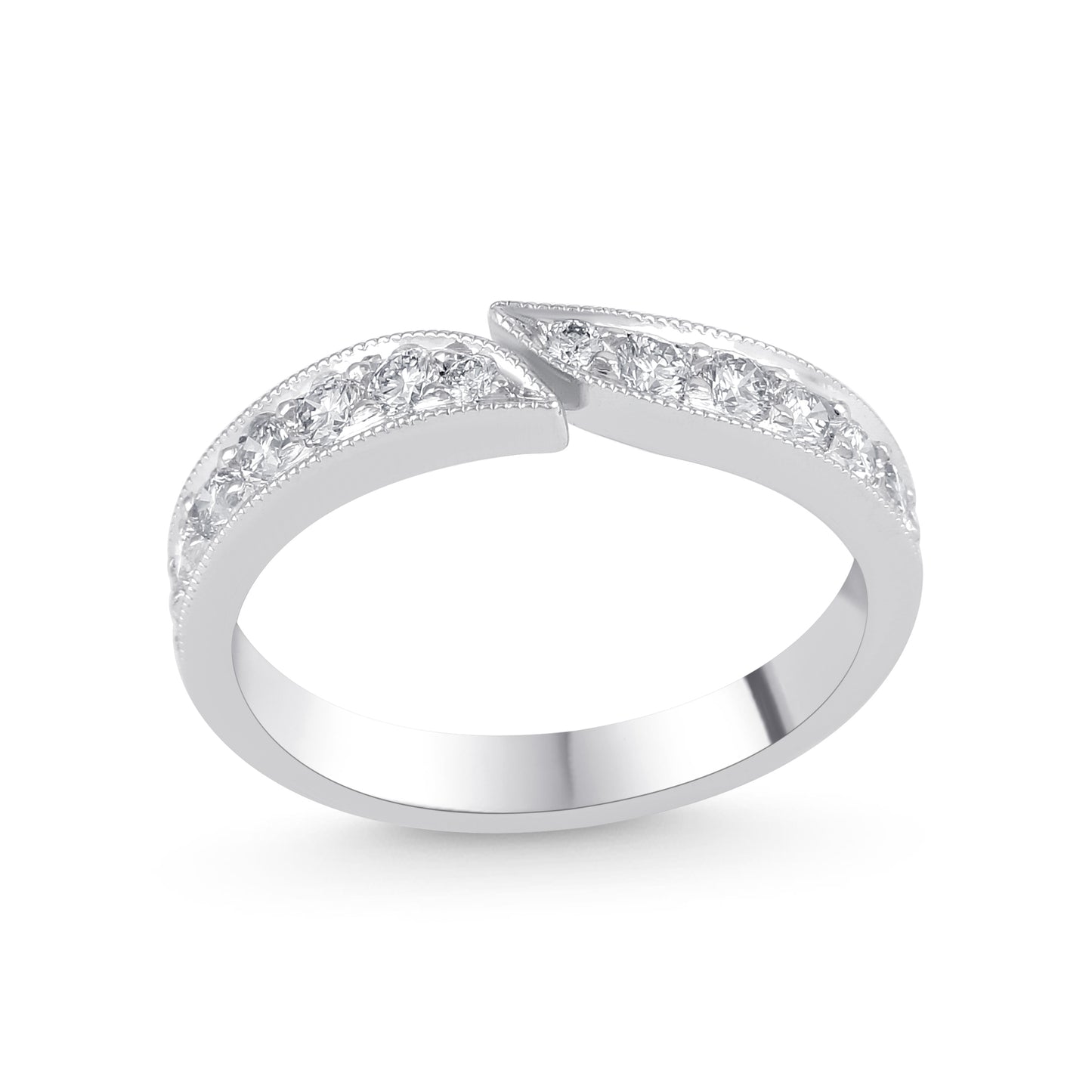 18K WHITE GOLD DIAMOND RING